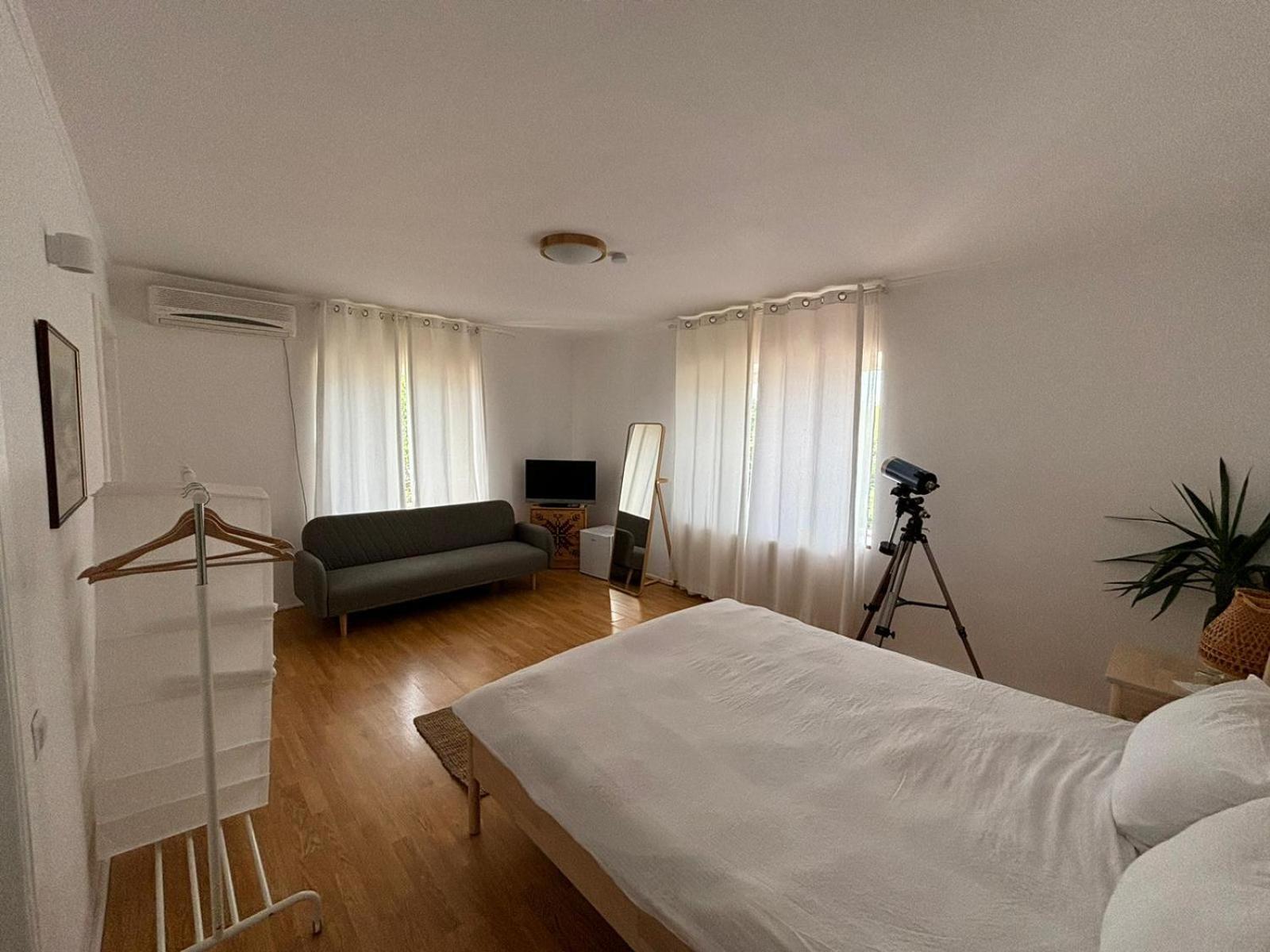 Biolocalia House Dobrogea Balotesti Exterior foto